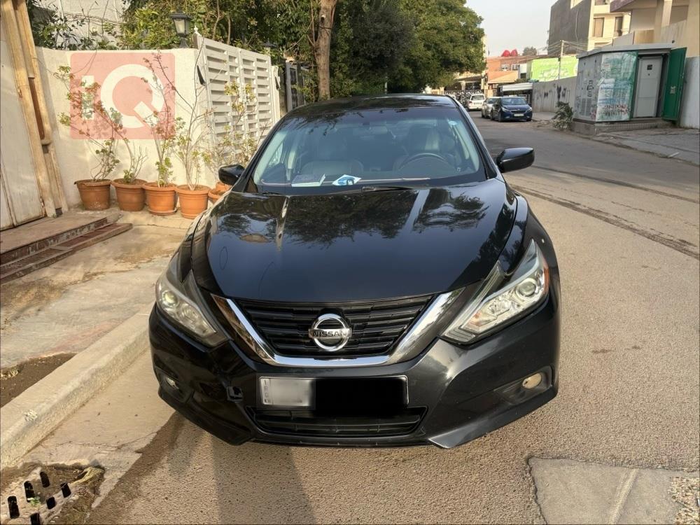 نيسان ألتيما